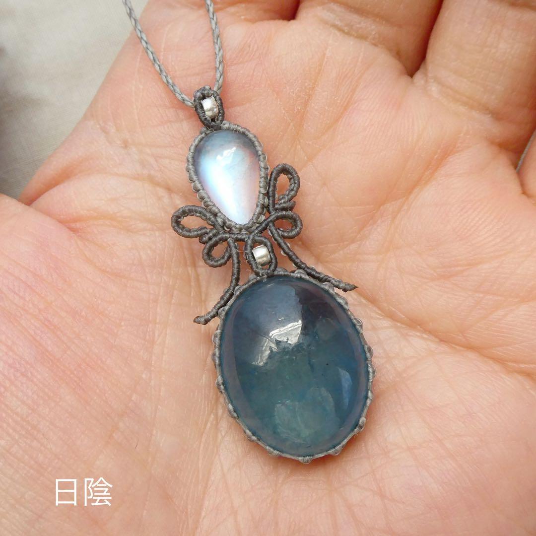 宝石質ムーンストーン・アクアマリンのマクラメネックレス