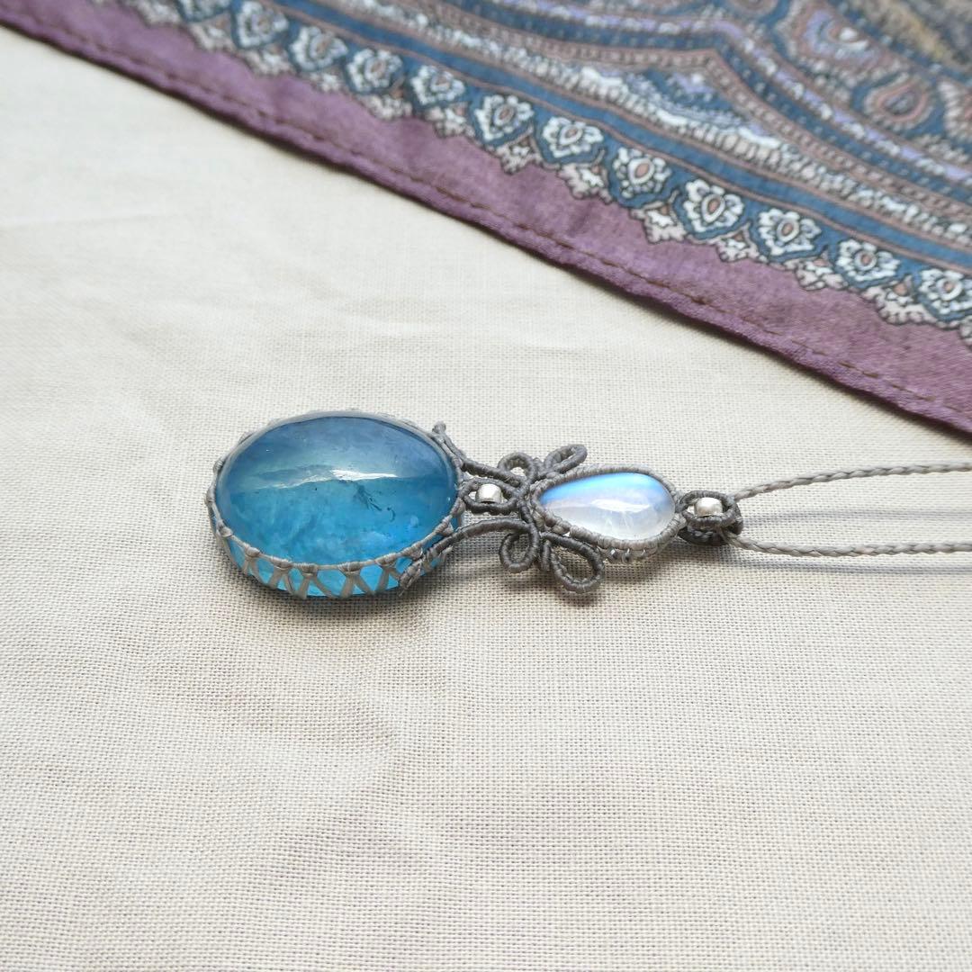 宝石質ムーンストーン・アクアマリンのマクラメネックレス