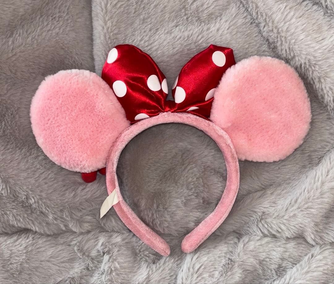 ミニーカチューシャピンク　ディズニー