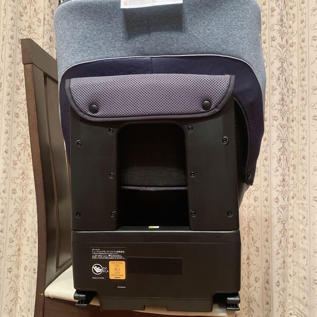 ✨美品✨Aprica クルリラAD チャイルドシート 回転式　ライトネイビー