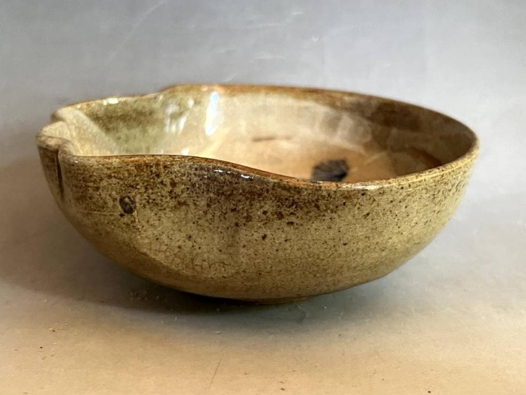 小鉢■古い鉢 鷹の図 絵瀬戸 鳥紋 瓢箪型 アテ皿 貫入皿 酒器時代物 骨董品■