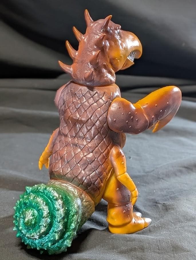 ザリガニンド「宇宙猿人ゴリ対スペクトルマン」登場怪獣（ベアモデル）ソフビ