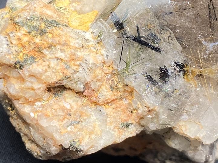 ザギ水晶　ザギマウンテンクォーツ　92g