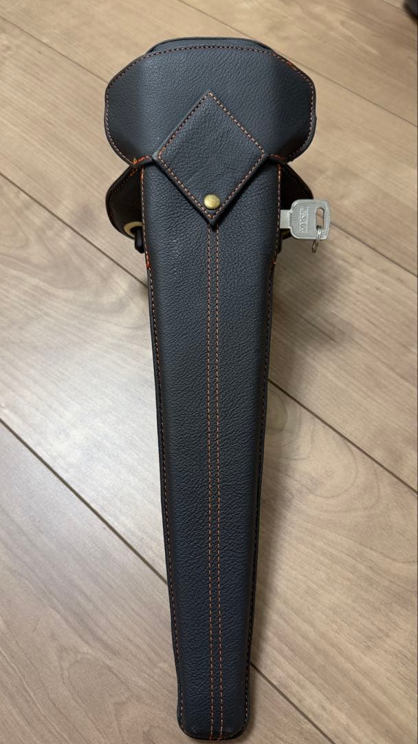 TRD ステアリングロック