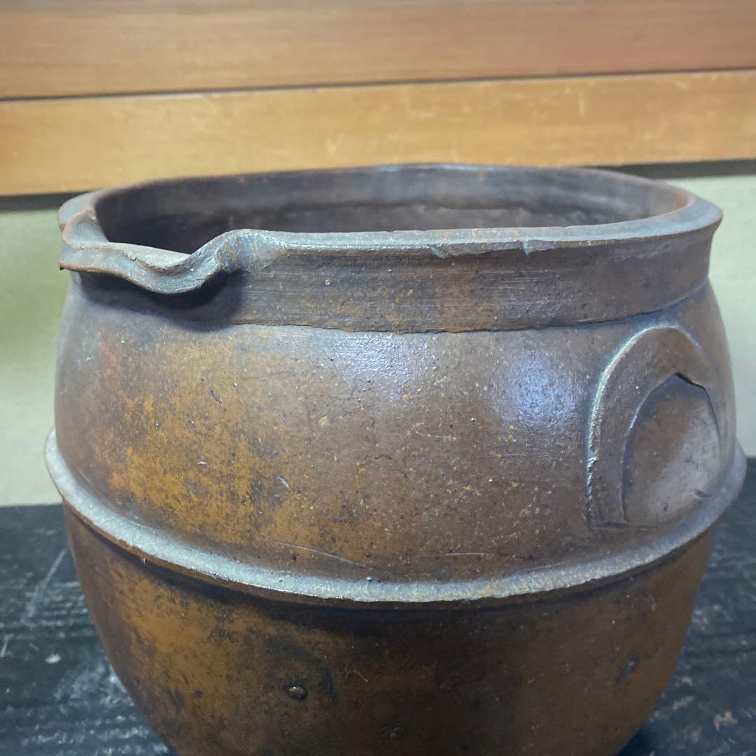 備前置き水指三日月に一文字