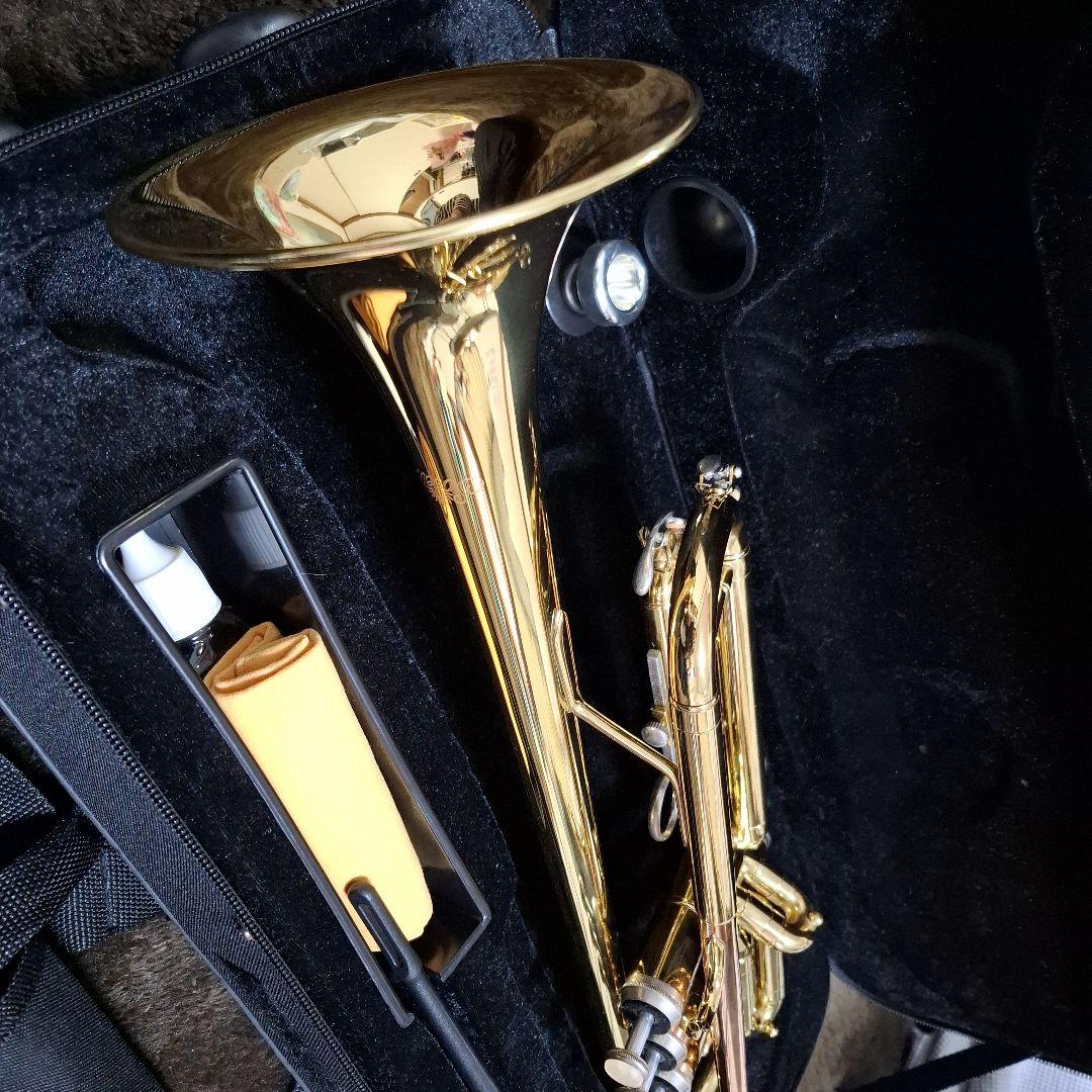 トランペット 本体 ゴールド ハードケース付き