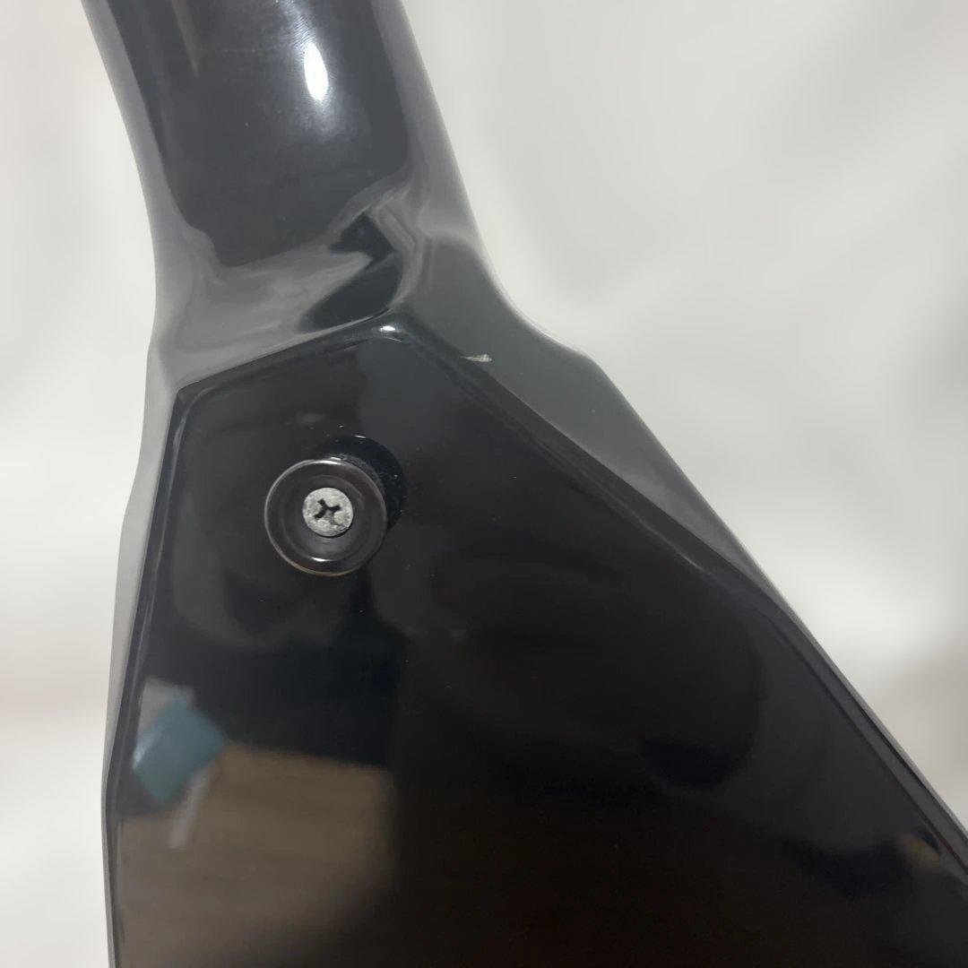 Jackson V型 エレキギター ブラック/ホワイト