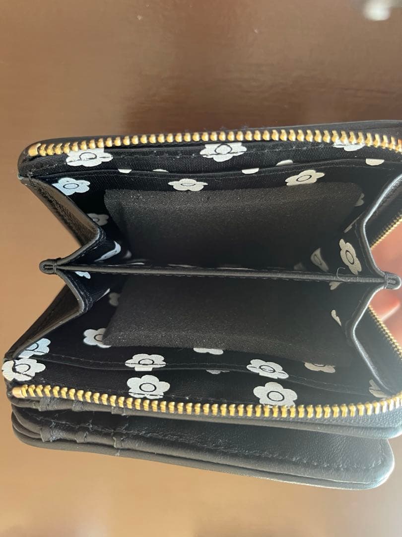 新品 マリークワント 二つ折り財布