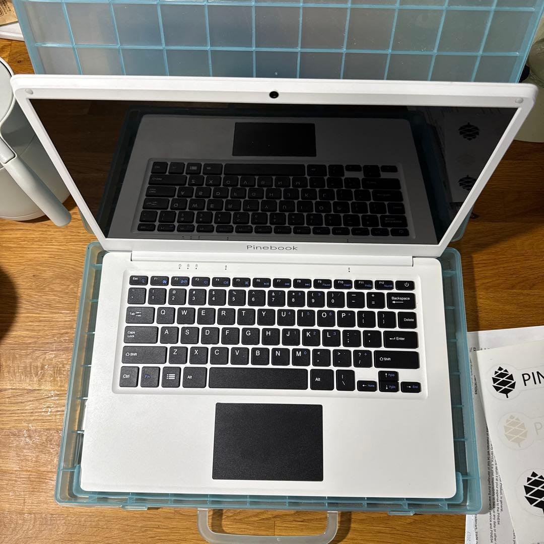 Pinebook PINE64 Linuxノートブック PC