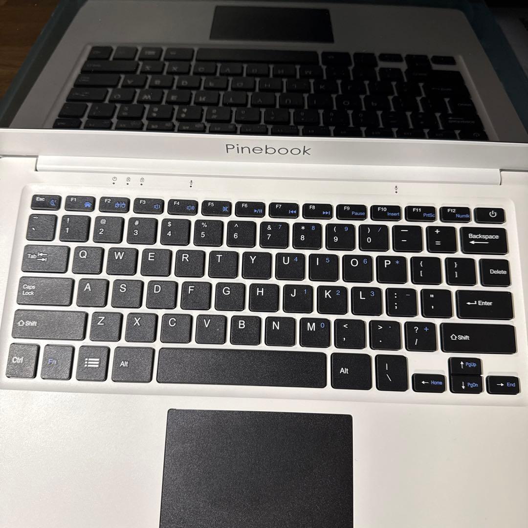 Pinebook PINE64 Linuxノートブック PC