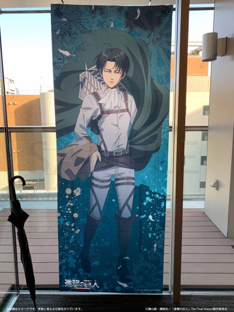 進撃の巨人　くじ Break of Dawn 等身大布ポスター　リヴァイ