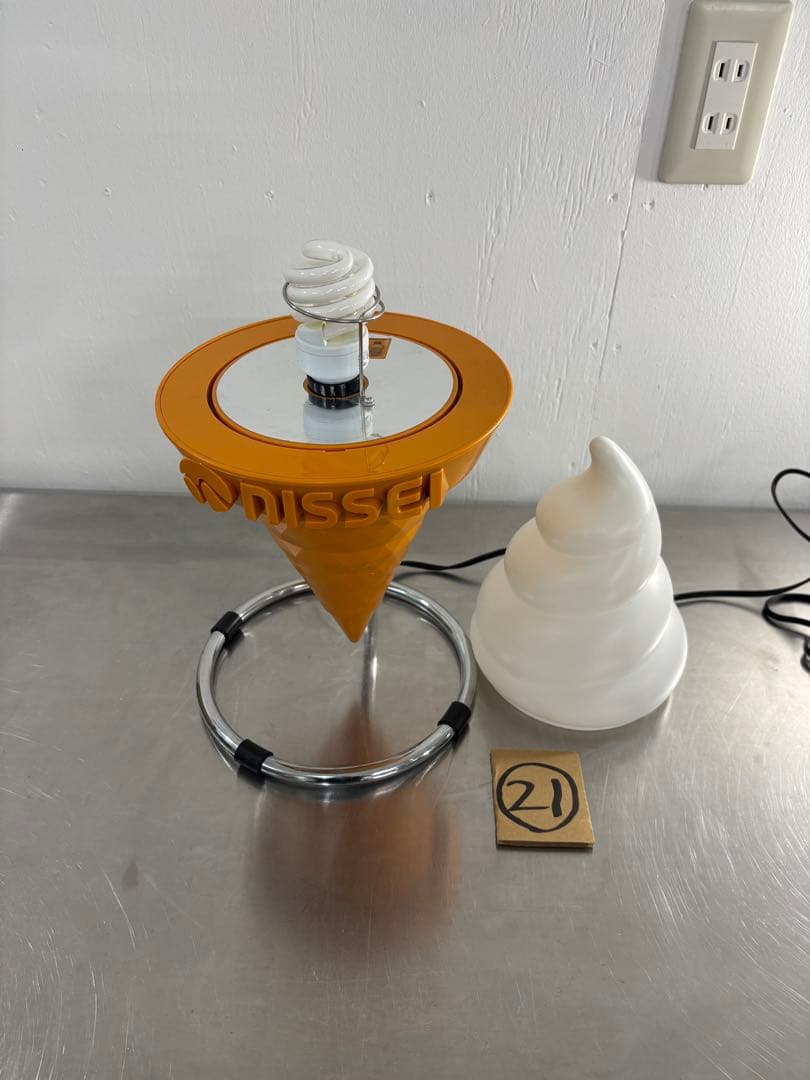 【送料無料】日世 ソフトクリーム看板 電飾 販促 ライト ディスプレイ 置物