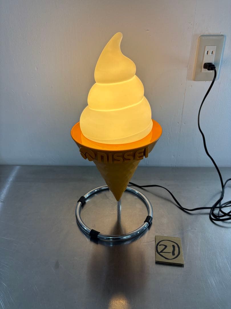 【送料無料】日世 ソフトクリーム看板 電飾 販促 ライト ディスプレイ 置物