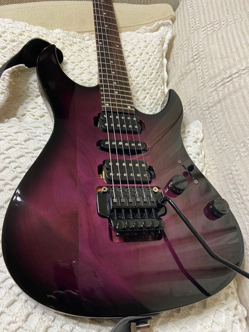 YAMAHA RGX 421D フロイドローズ トレモロ・パープル色でカッコいい