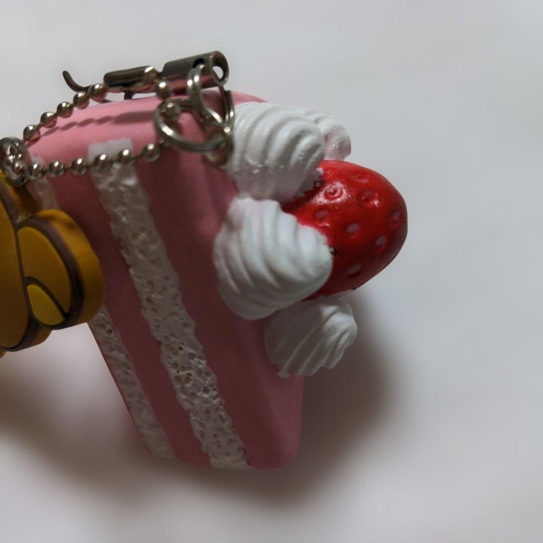 ラスト　激レア　スクイーズ　ストラップ　Rilakkuma　ショートケーキ