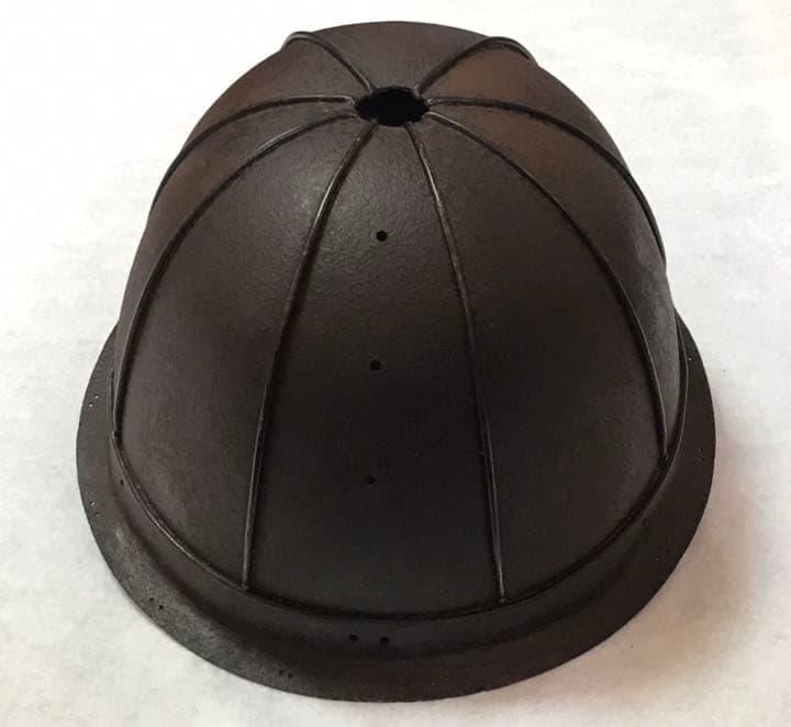 古式　鉄錆地八間筋兜鉢