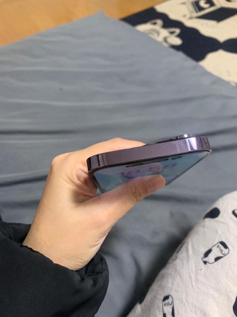 ブラック スマートフォン 本体