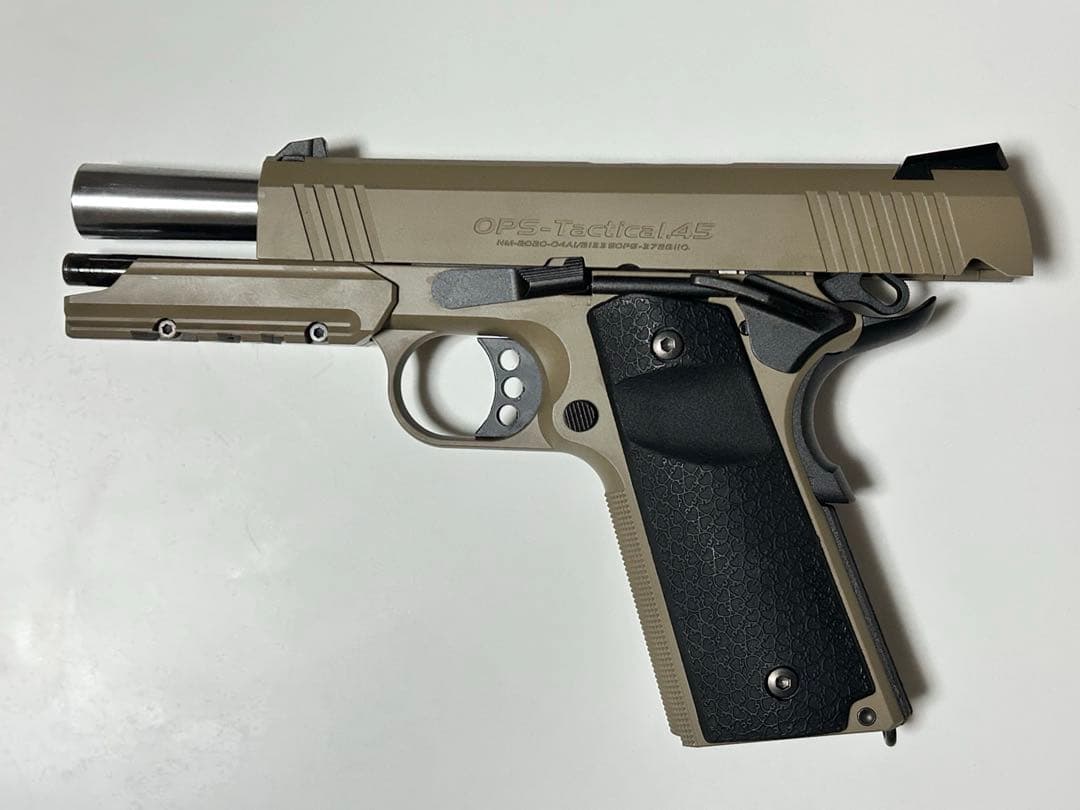 東京マルイ　デザートウォーリア 4.3 外装カスタム 　GBB