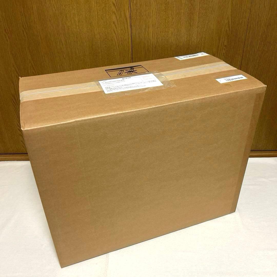 Supreme × Rimowa Cabin Plus 49.0L