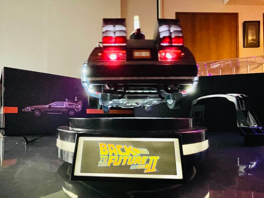 キッズロジック Magnetic Floating デロリアン 1/20