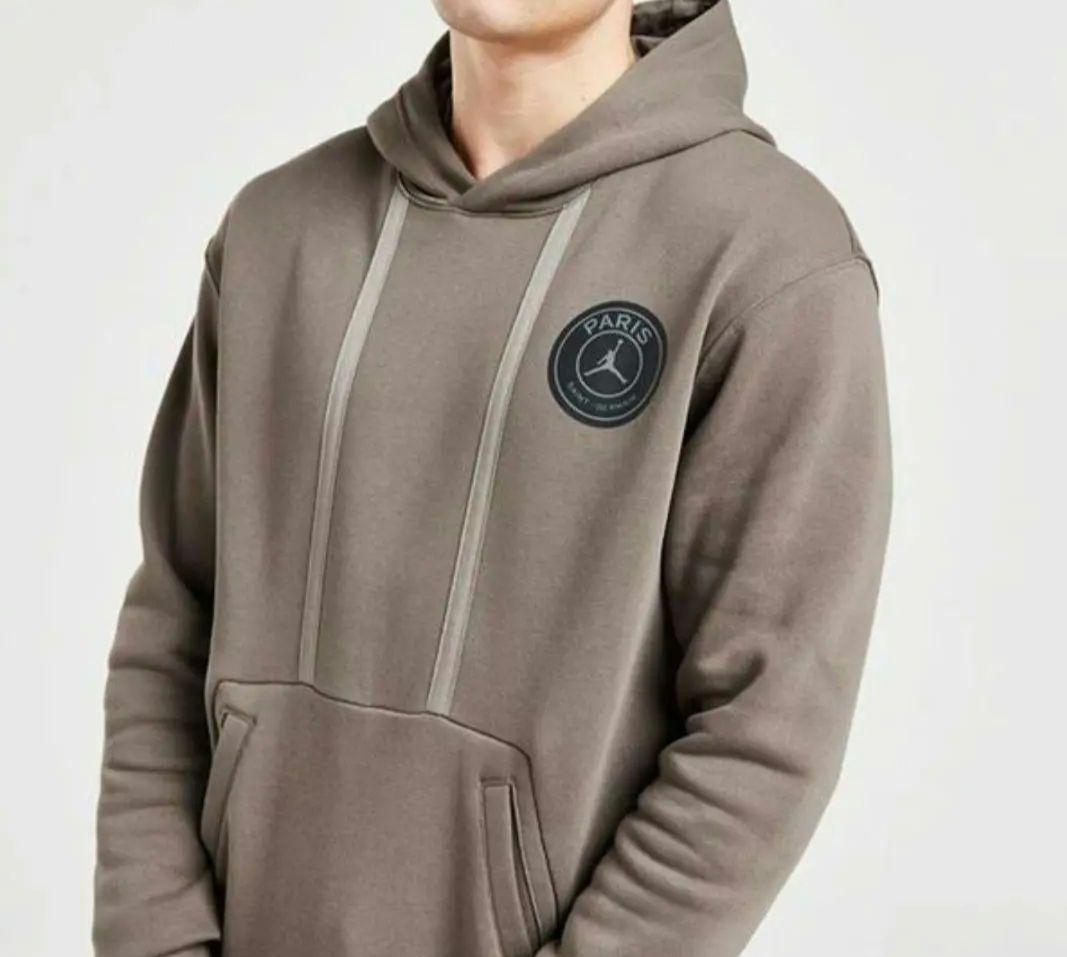 PSG パリサンジェルマンコラボ JORDANPSG新作 USサイズ　上下セット