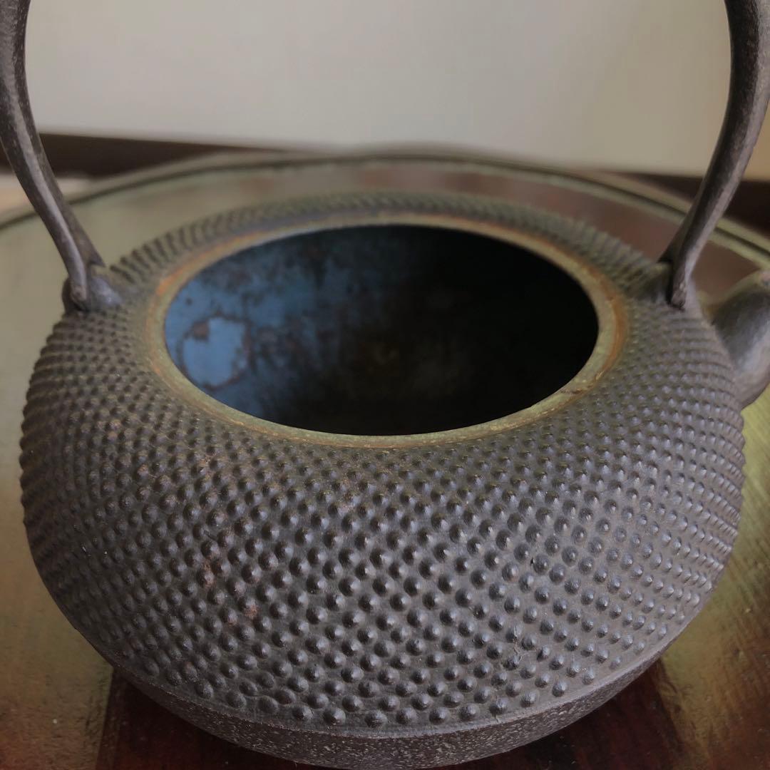 ジル　南部鉄瓶・薫山工房・霰紋・1ℓ小振り・茶道具・使用保管品