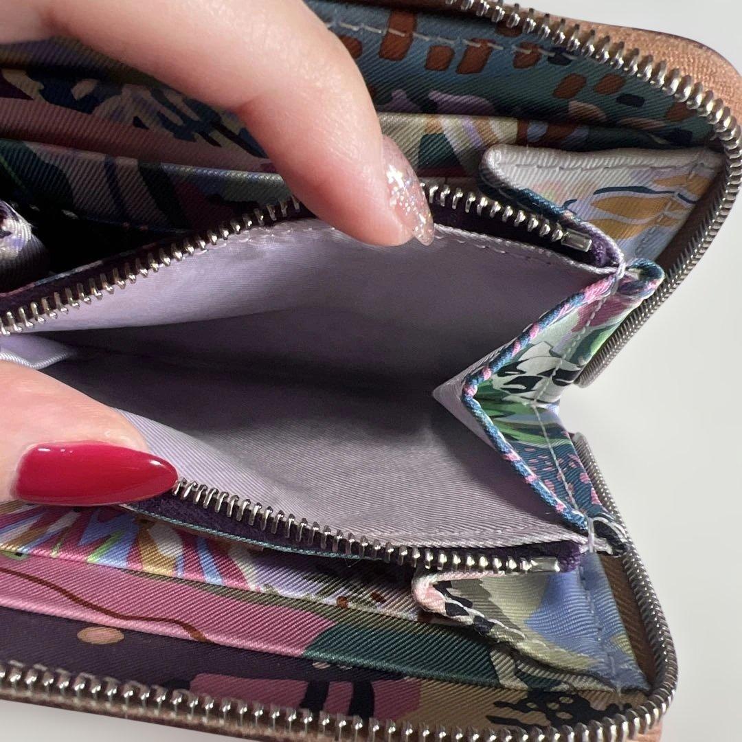 HERMÈS シルクインコンパクト 二つ折り財布