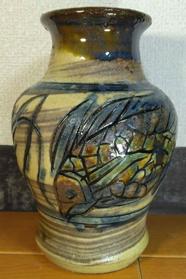 人間国宝 金城次郎 海老魚紋花瓶 栞 共箱 壺屋焼 壷屋焼 美品 晩年作