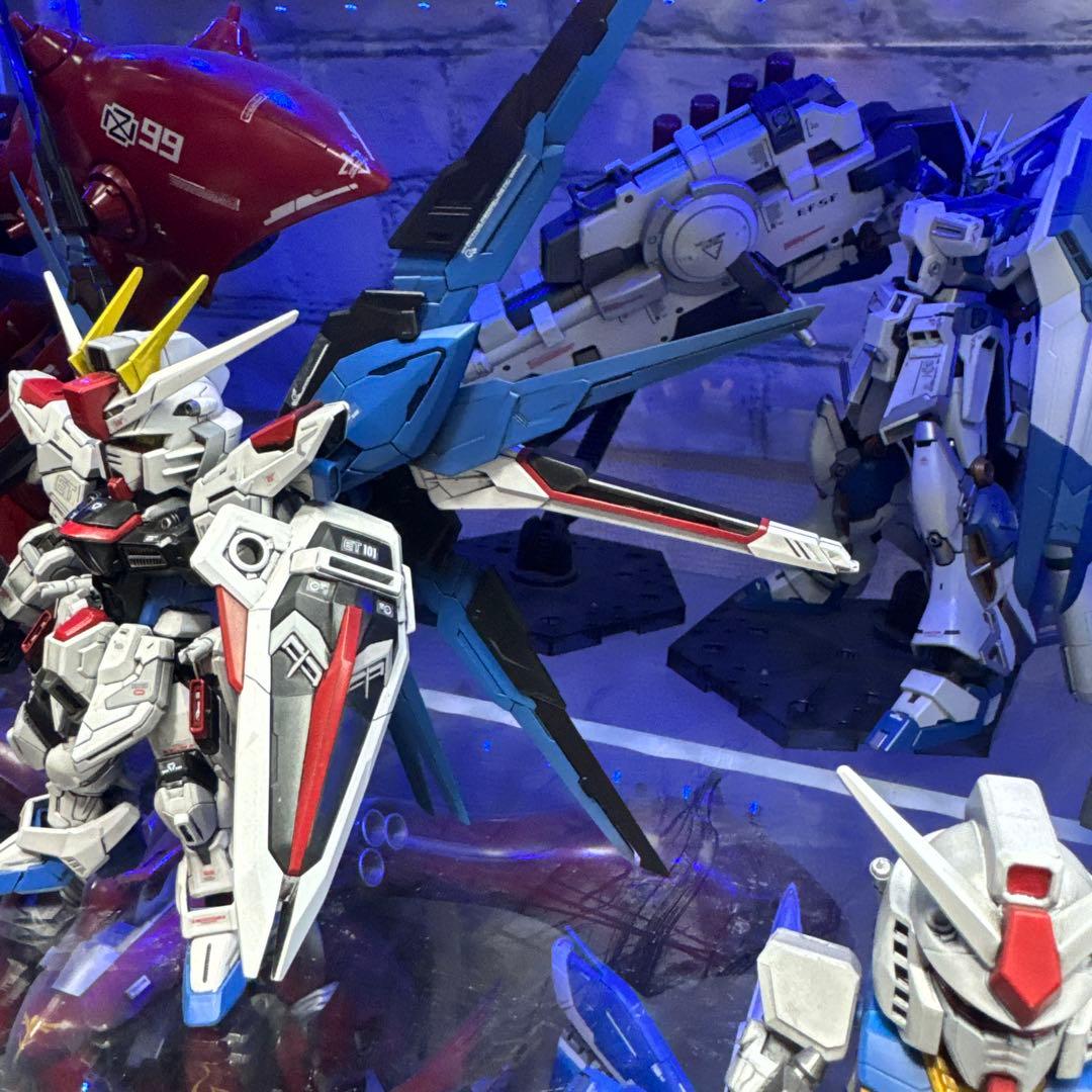 MGSD フリーダムガンダム　塗装完成品