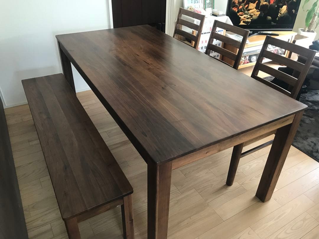 xorrrxoです。東京インテリア　木製ダイニングテーブルのみ