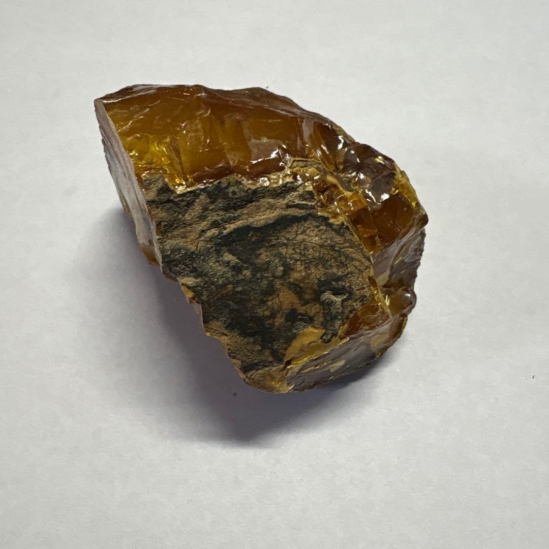 琥珀 アンバー 化石 宝石 原石 岩手県久慈産