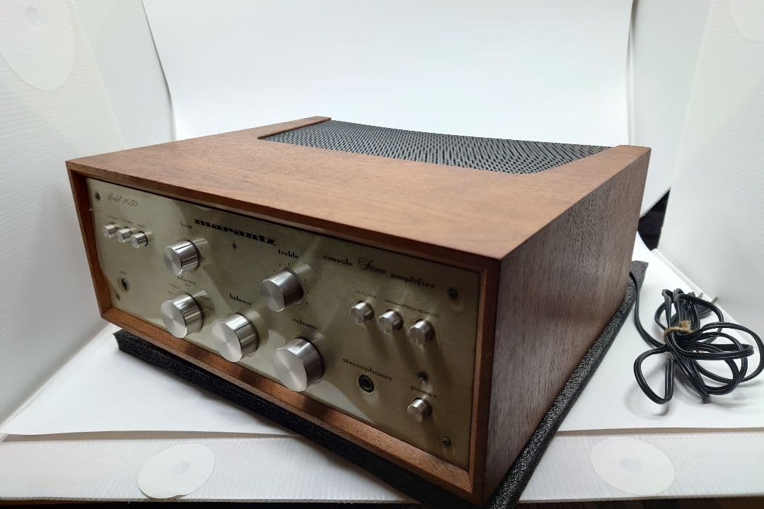 marantz Model 1030 プリメインアンプ 純正ウッドケース付き