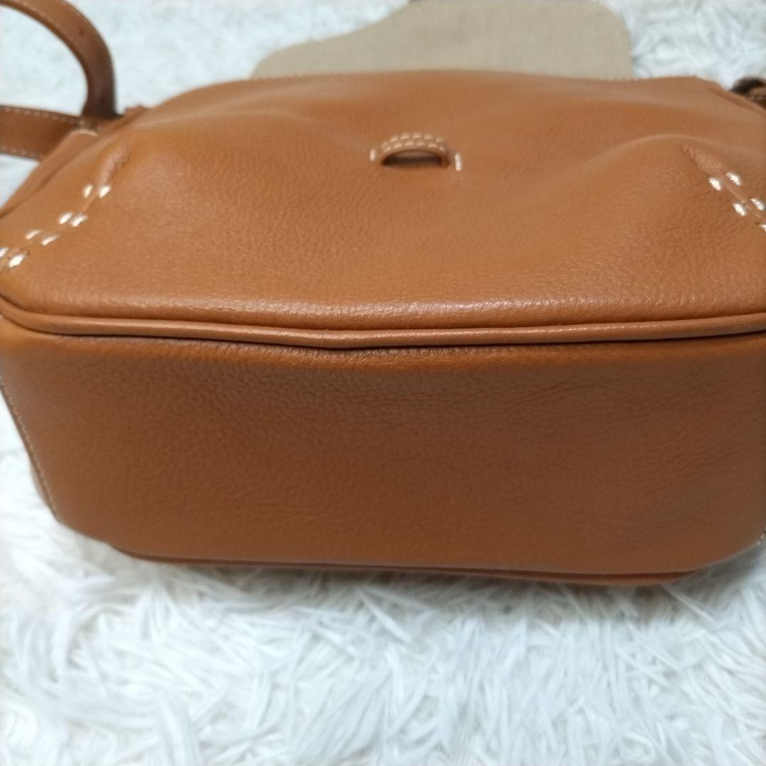 極美品　MOTHERHOUSE　マザーハウス　レザー　ショルダーバッグ　ステッチ