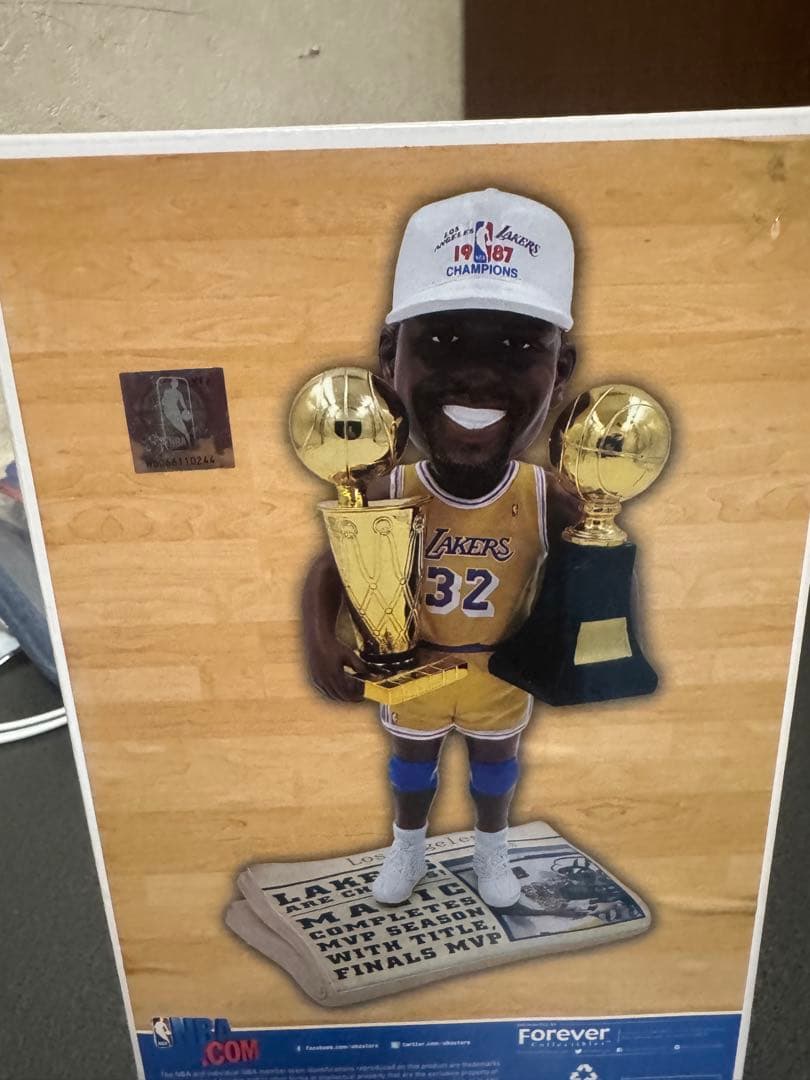ロサンゼルス・レイカーズ フィギュア マジック・ジョンソン32番