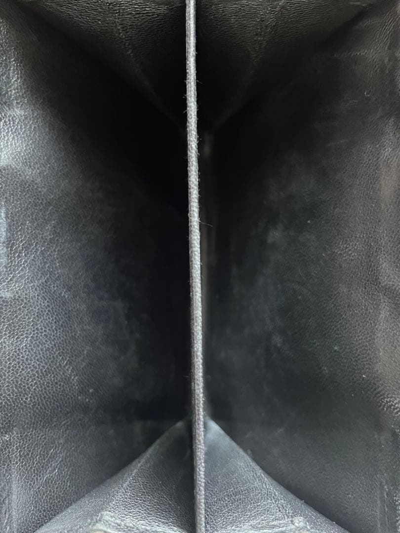 人気✨　ミュウミュウ　三つ折り財布　マテラッセ　L字ファスナー　ブラック　レザー