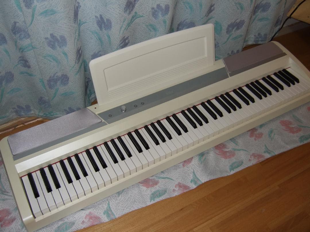 KORG SP-170S-WT コルグ 電子ピアノ 88鍵盤（送料込み）