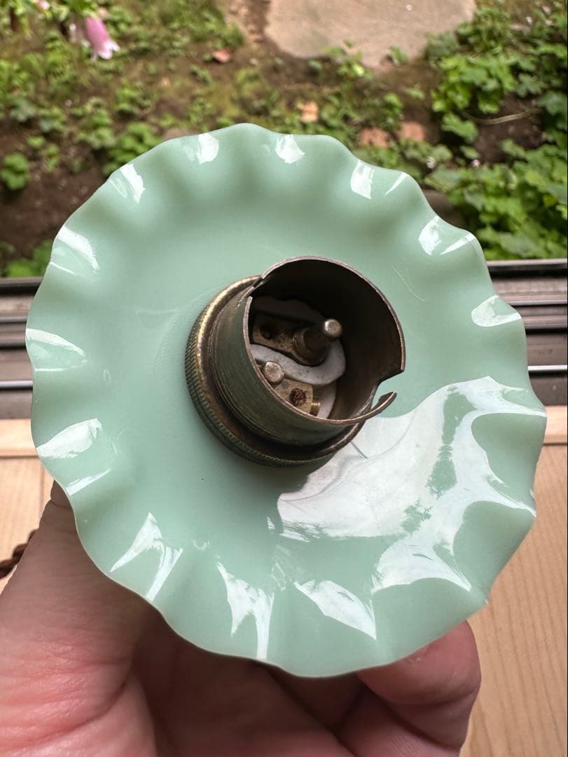 20年代 フランス アンティーク 希少なオパリン・グリーンの可愛いアトリエランプ