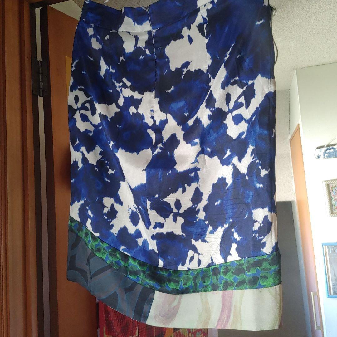 ドリスヴァンノッテン青白花柄 カラフル切り替え