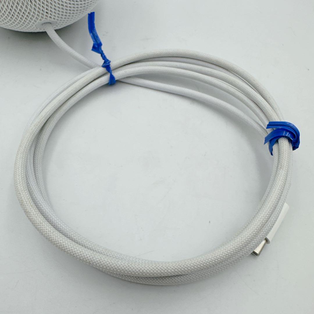 【概ね美品】A2374 Apple Pod min ホワイト