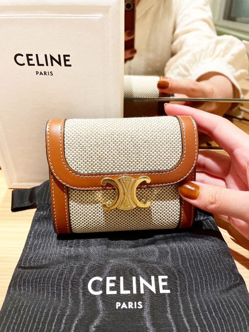 【箱有り】CELINE 三つ折り財布 ベージュ/ブラウン