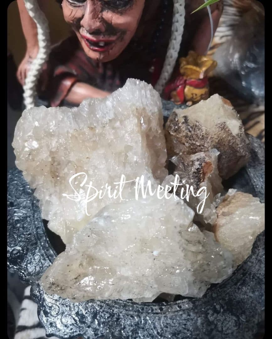 抗いきれない魅力と、湧き出す幸運　ヒンマパンの魅力　ナーリーポン　呪物　崇拝物