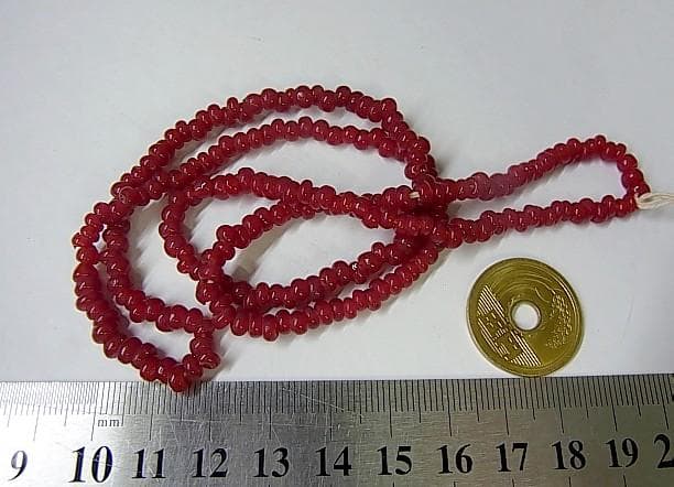 1680★B1608★暗赤色　4.5㎜　暗赤　ガラスビーズ　アンティーク　アジア