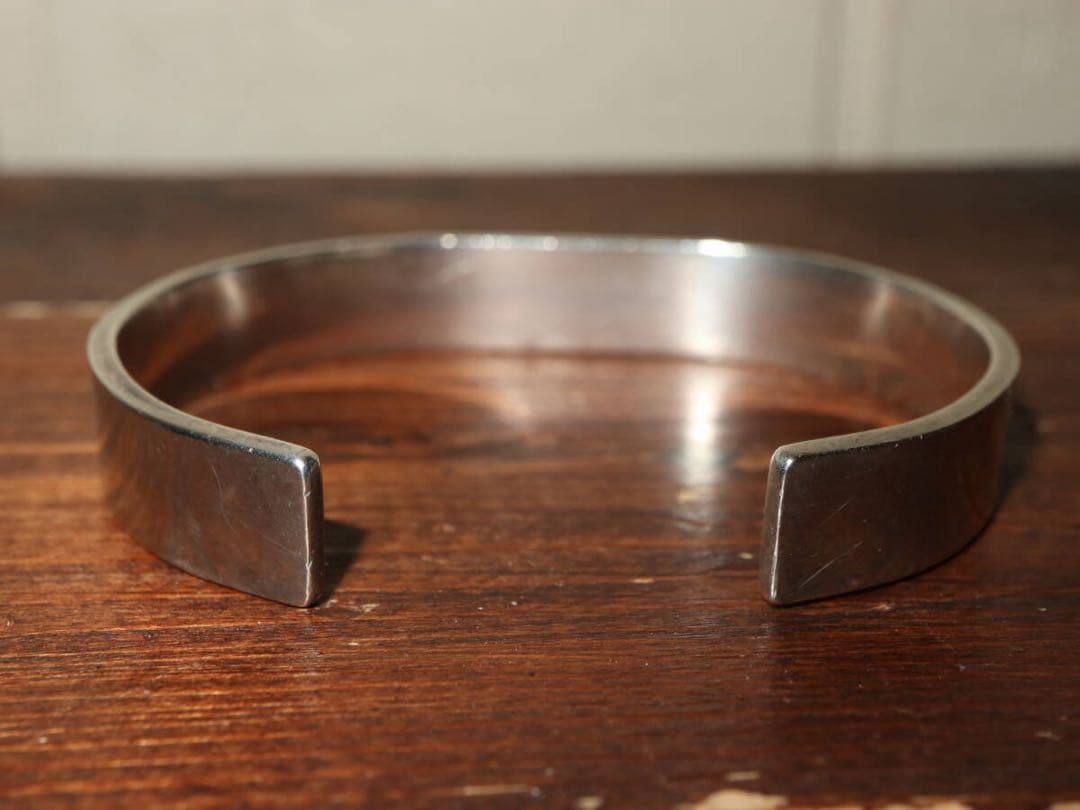 アリゾナフリーダム　シルバー９２５　唐草彫　ターコイズ　バングル ブレスレット