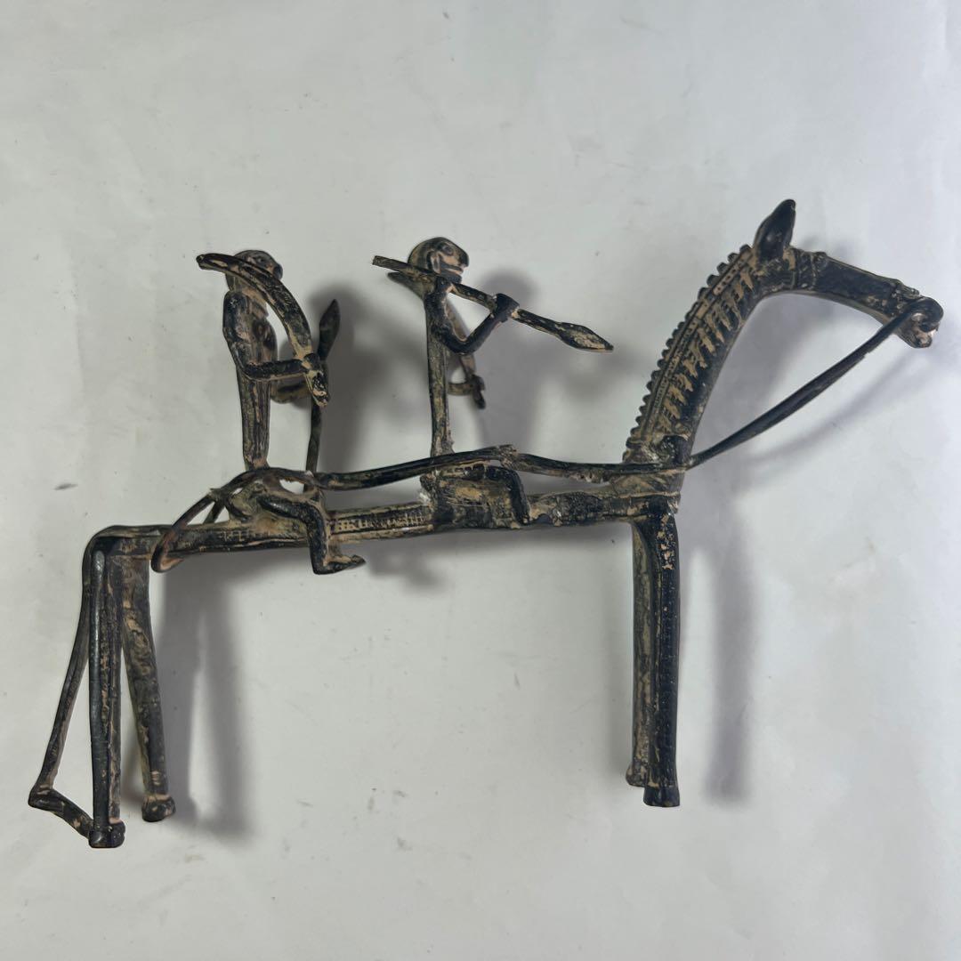 アフリカ工芸品　『馬と戦士たち』　アンティーク　干支