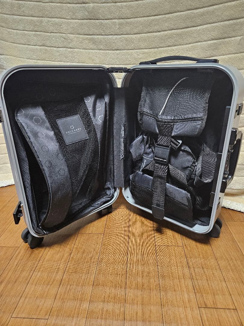 【美品】希少グレー!ソルガード,Solgarrd,39L,キャリーケース,