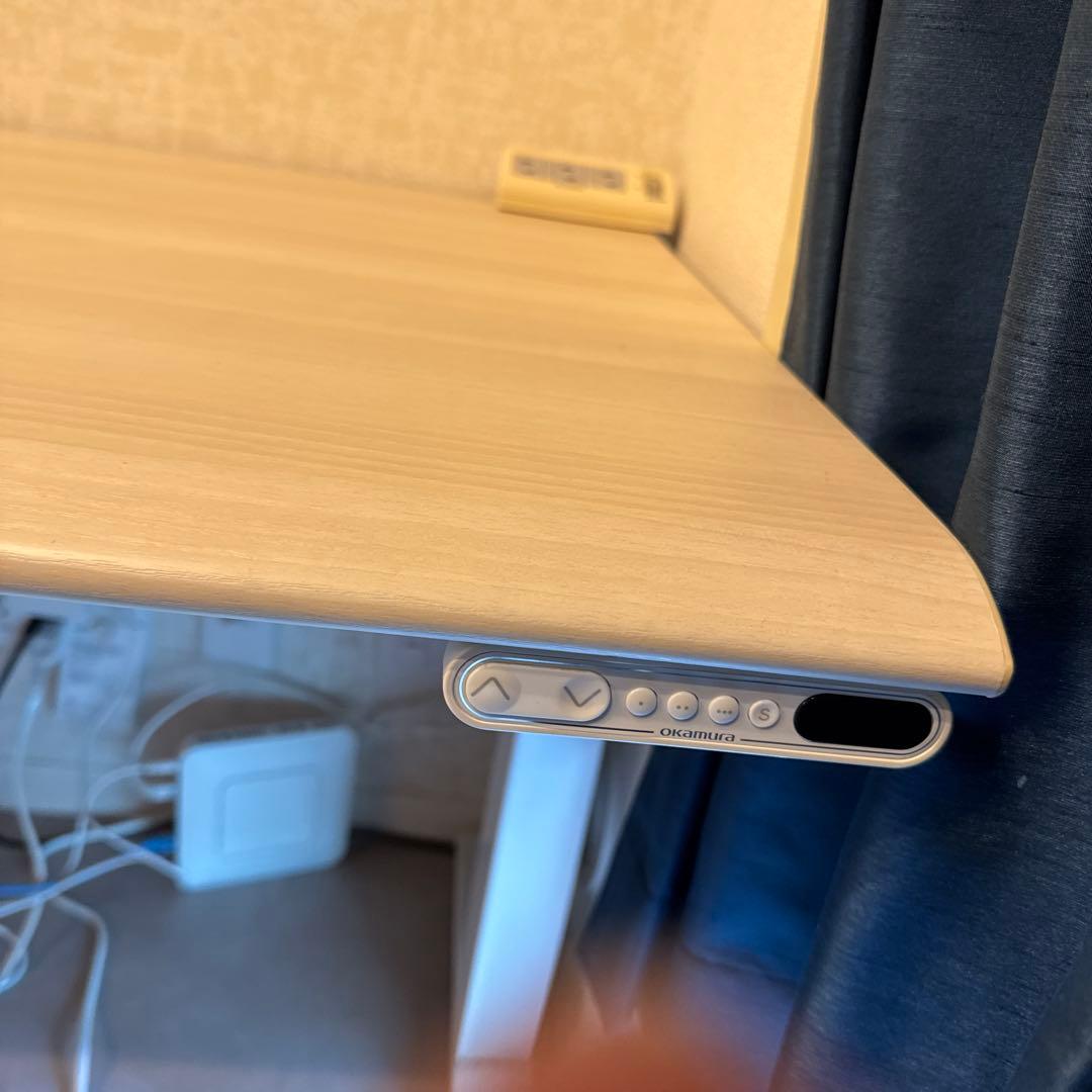 オカムラ 電動昇降デスク スイフト（swift） 幅135cm 奥行67.5cm