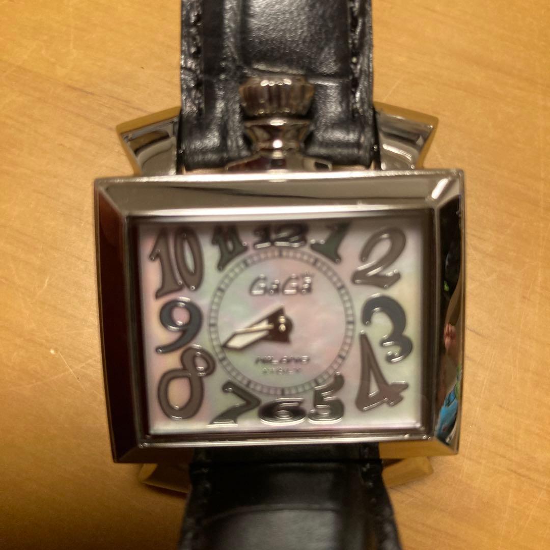 ガガミラノ　ナポレオーネ　レザーベルト時計