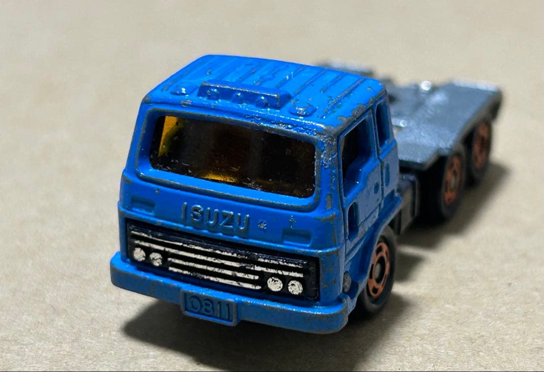 訳あり ロングトミカ いすゞ V12 コンテナトレーラー 鮮魚運送