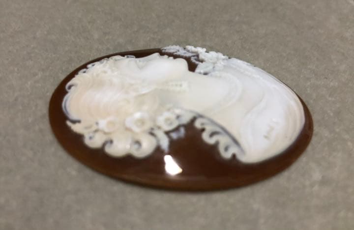 カメオ　ルース　192 貴婦人【作家サインあり】中古　rカメオ　rカメオルース