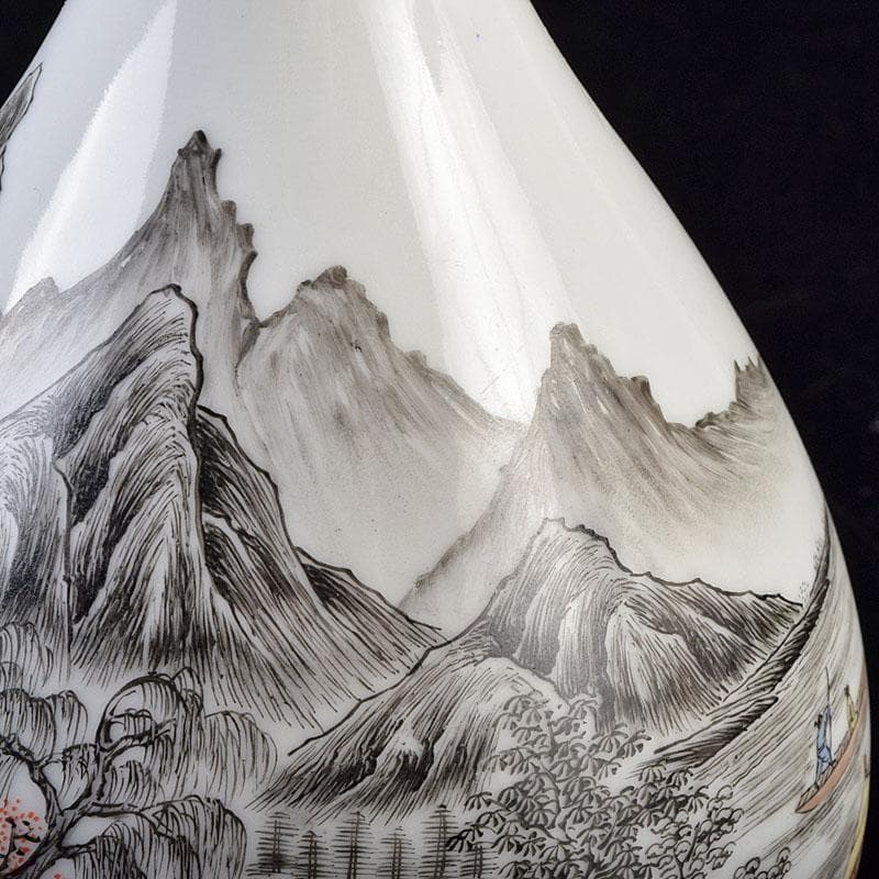 中国　乾隆年製款　粉彩　色絵　山水人物文　玉壷春瓶　V　R9206